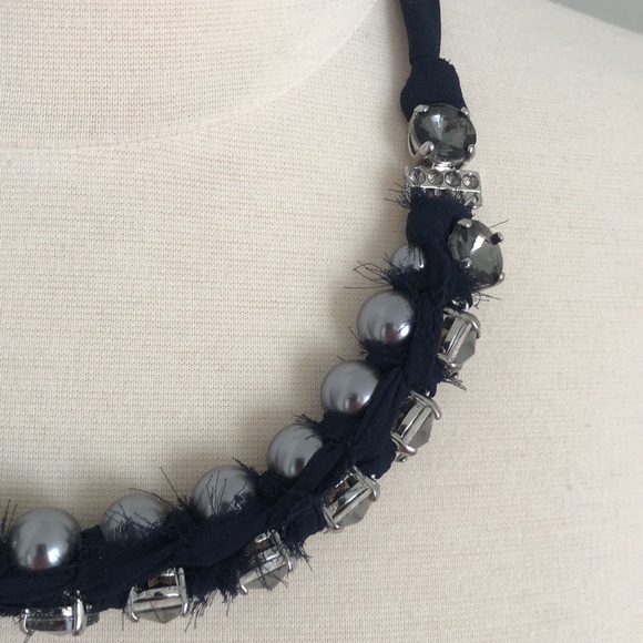 Banana Republic necklace - Picture 2 of 3